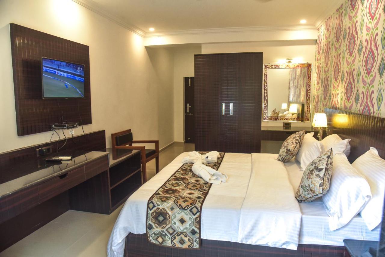 Don Hill Beach Resort Candolim Exterior photo